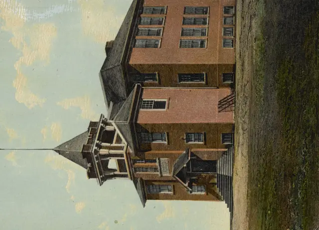 Public School, Elbow